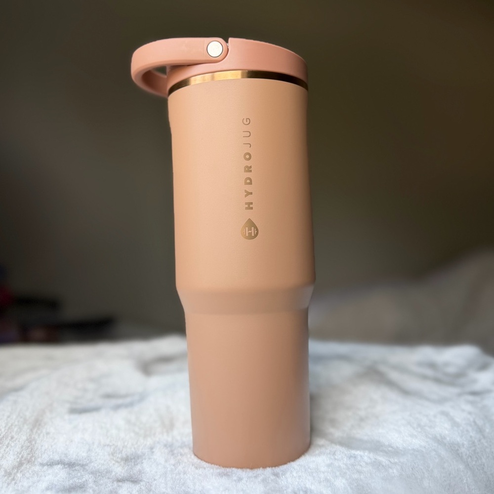 Hydrojug CARAMEL 32 oz Sport Traveler 2025 NWT
